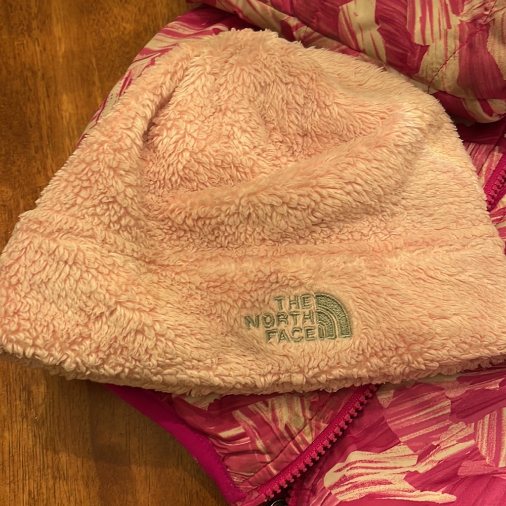 Pink reversible down jacket & hat - Picture 3 of 8